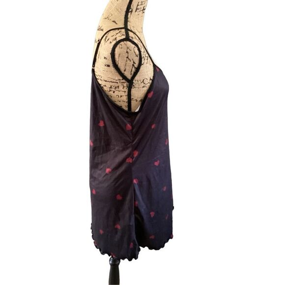 Gown   - Picture 3 of 8
